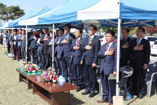 삼성면민 체육대회에 참석한 기관사회단체장.