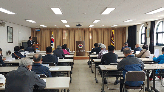 대한노인회 음성군지회는 노인자원봉사클럽 교육과 간담회를 개최했다.