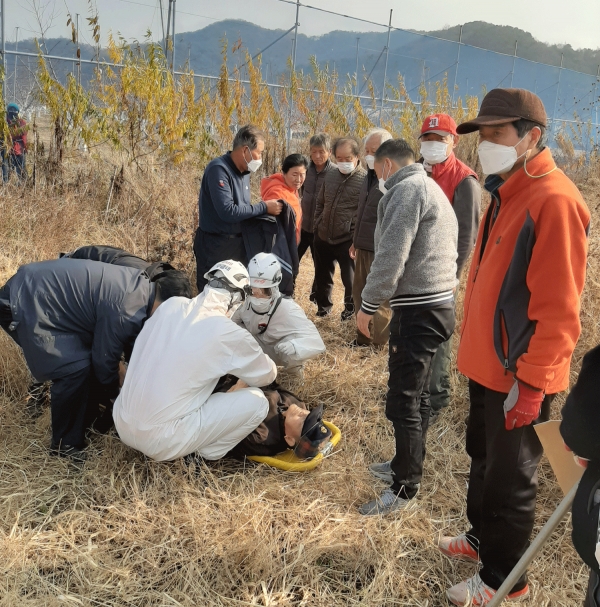 음성경찰서가 실종자 신고를 받고 출동하여 구조했다.