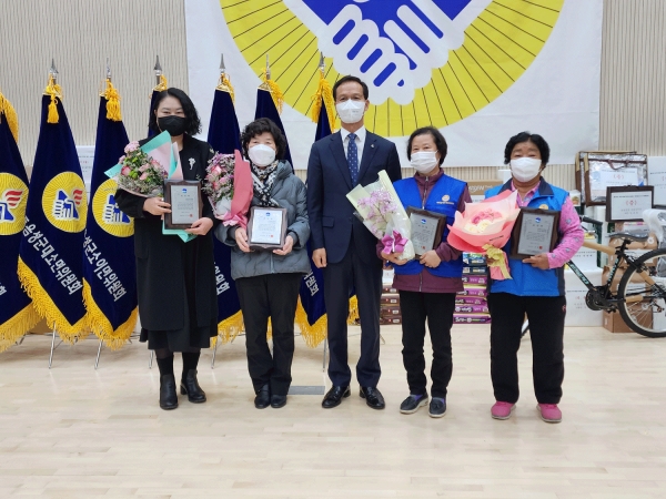 심복구 이사 등이 음성군수 표창을 받았다.