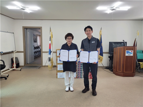 한전음성지점과 전몰군경유족회음성군지회와 업무협약을 맺었다.